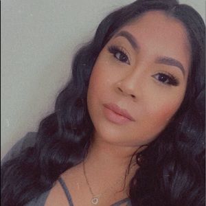 Meet your Posher, Daniela